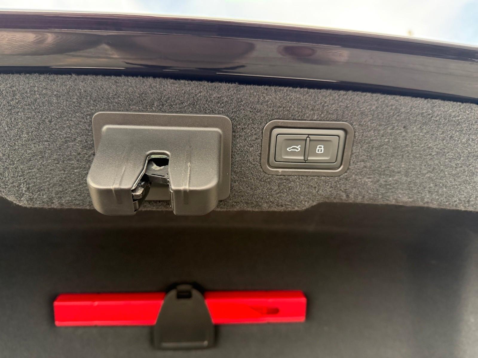 Audi A8 50 TDI S-LINE+MASSAGE+MATRIX+LUFT+PANO+HEADUP