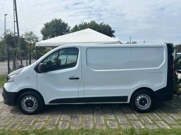 Renault Trafic - 6