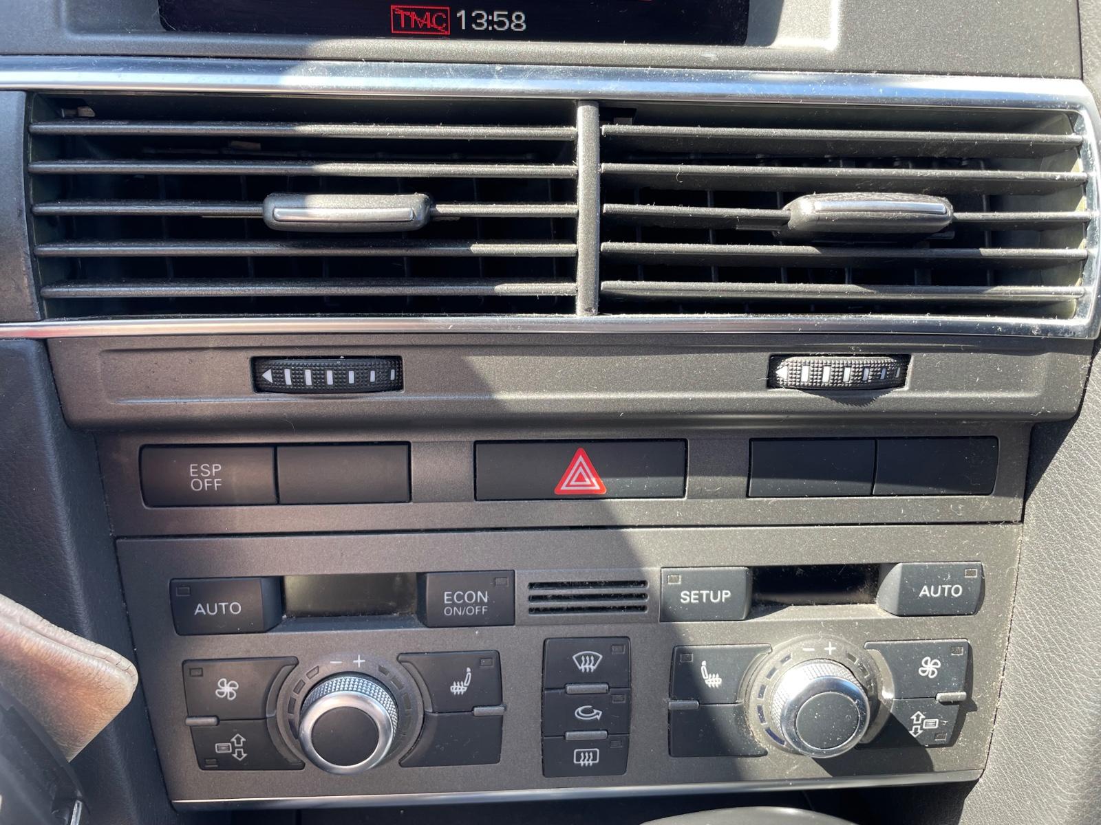 Audi A6 2005 — photo 22