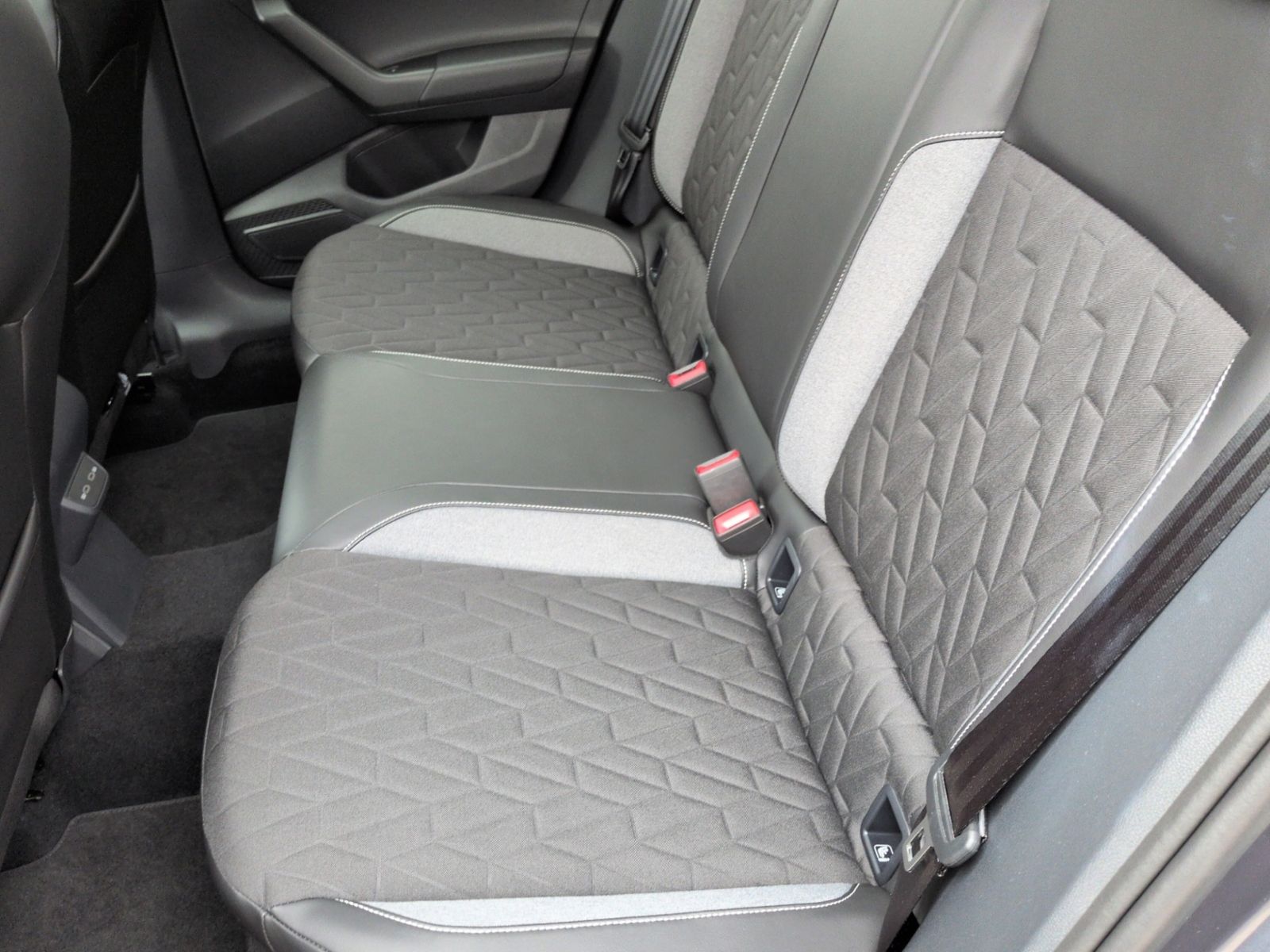 Taigo 1.0 TSI Goal LED+ACC+APP+PDC+SHZ+KLIMA