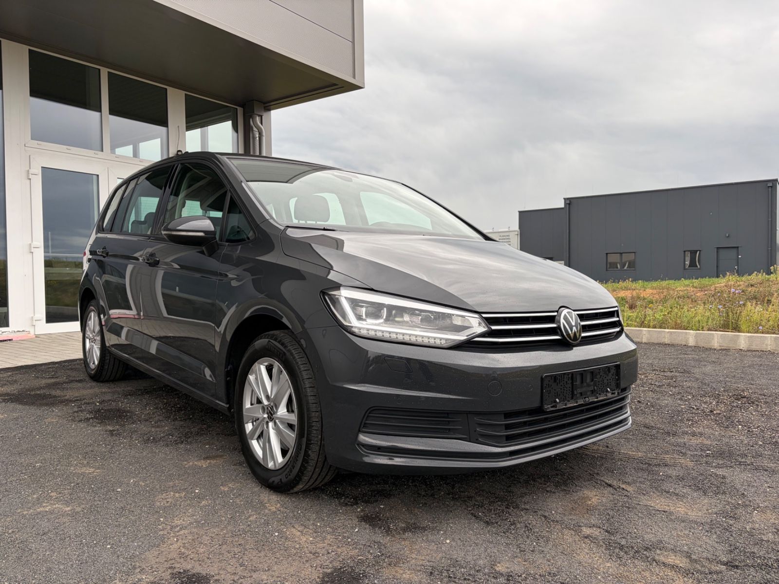 Volkswagen Touran 1.5 TSI Comfortline DSG 7-Sitzer imagem 3