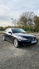 BMW 523i A -Leder 8 Fach - blaue BMW 523