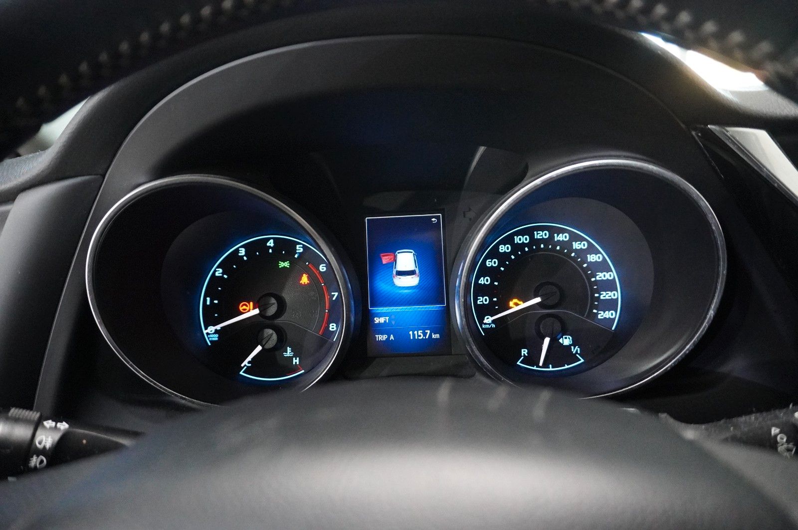 Fahrzeugabbildung Toyota Auris 1.2 LIM. DESIGN EDITION NAVI/LED/KAMERA/SH