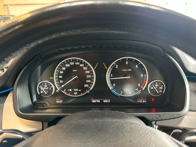 MYAUTOCENTER – Gebraucht- und Jahreswagen mit Werkstattservice in Pfaffenhofen BMW X5 xDrive 30 d *Nightvision*AHK*LED*