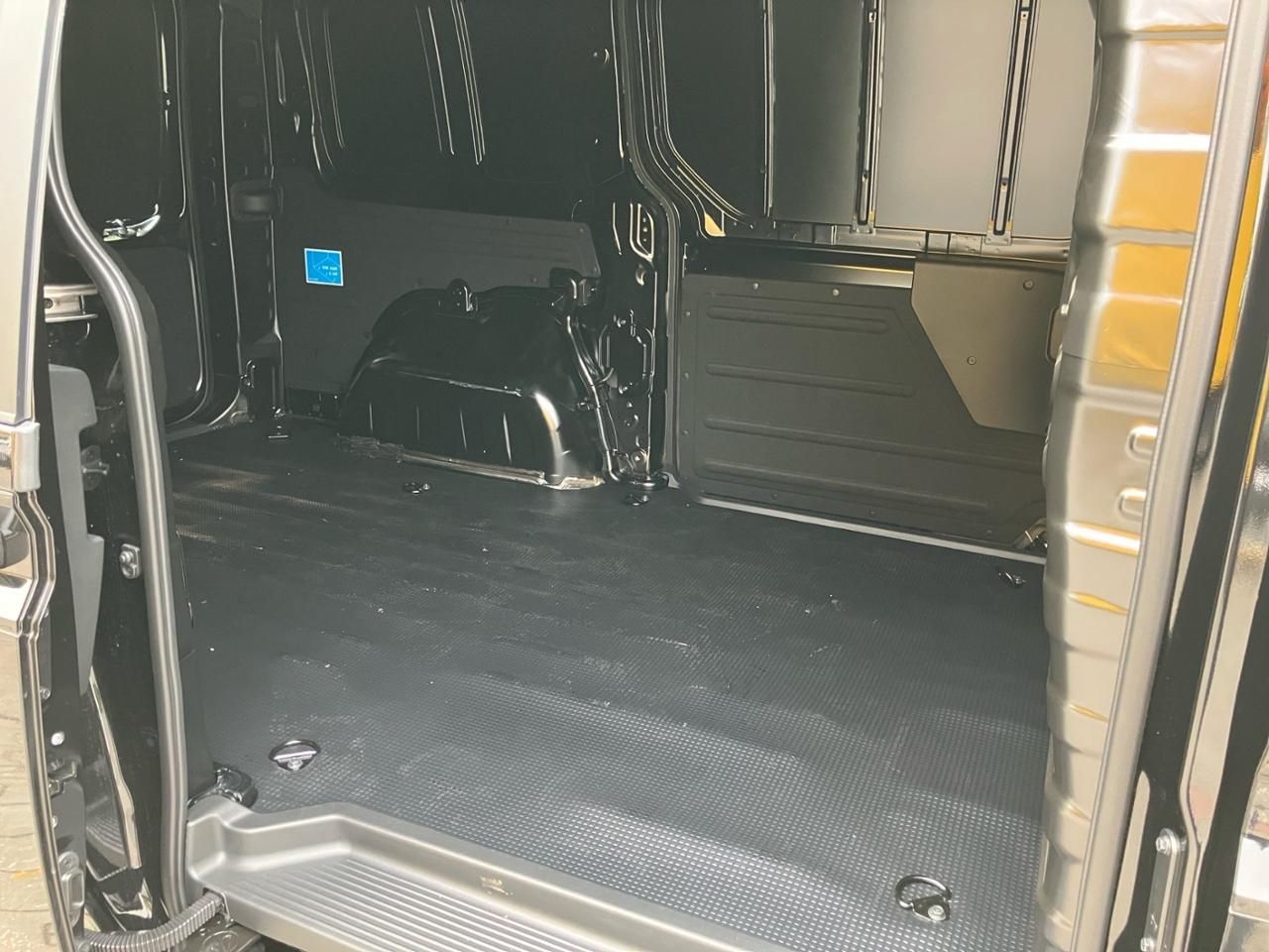 Fahrzeugabbildung Hyundai STARIA Cargo *Navi-Pak*V2L-Pak*Winter-Pak*Licht-