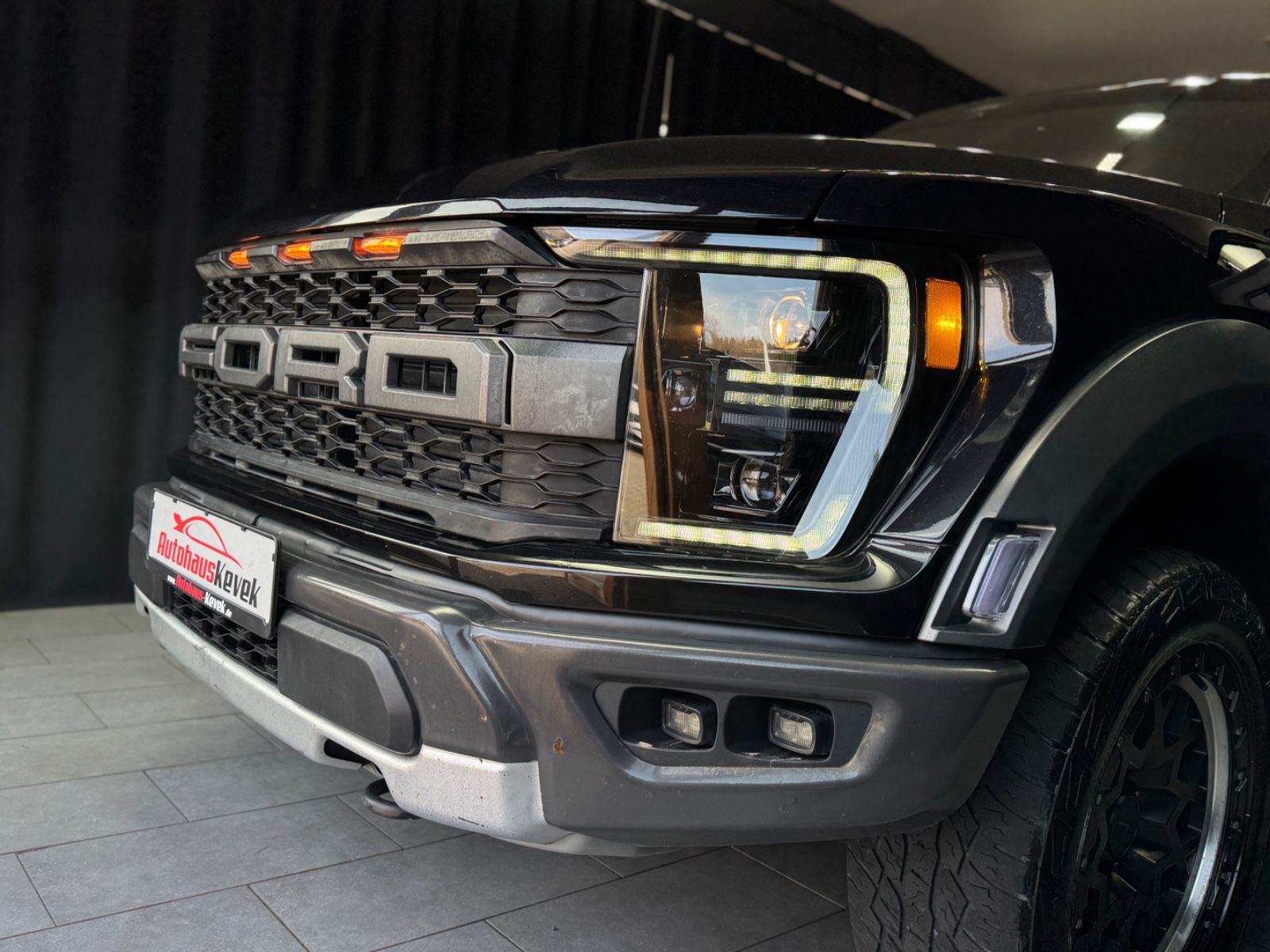 Fahrzeugabbildung Ford F 150 RAPTOR SVT|OFFROAD 20 ZOLL| 6-SITZ|NAVI|