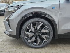 Fahrzeugabbildung Rafale 200 E-Tech Full Hybrid Esprit Alpine Voll