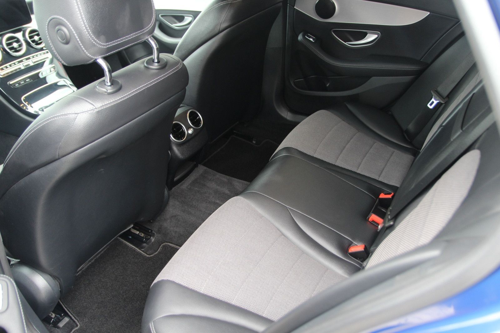 Mercedes-Benz C 220 T d Avantgarde/LED/ Kamera/ Alu/Spur/Totw. foto 21