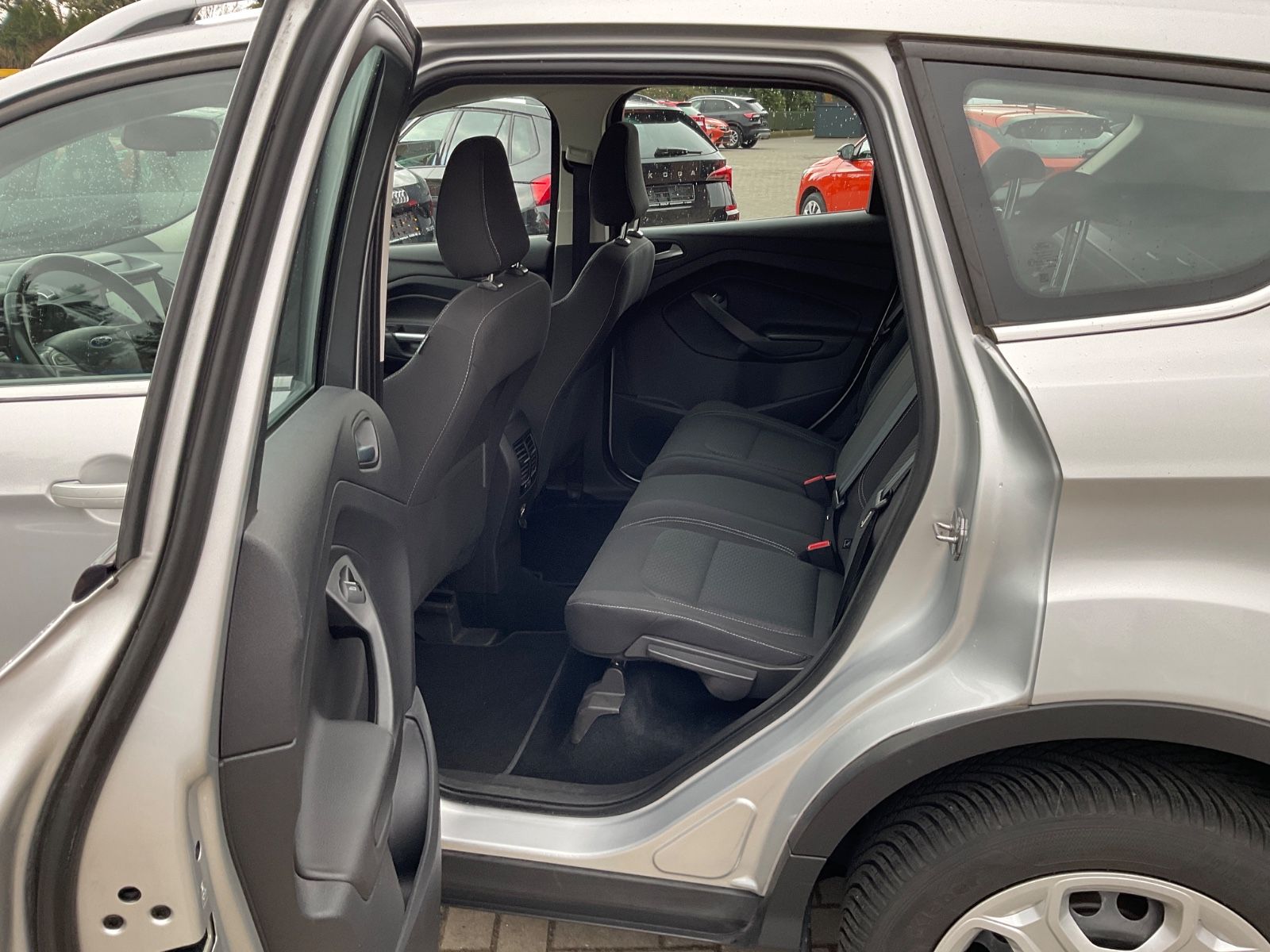 Fahrzeugabbildung Ford Kuga 1,5 TDCi 4x2 Trend,Navi,Telefon