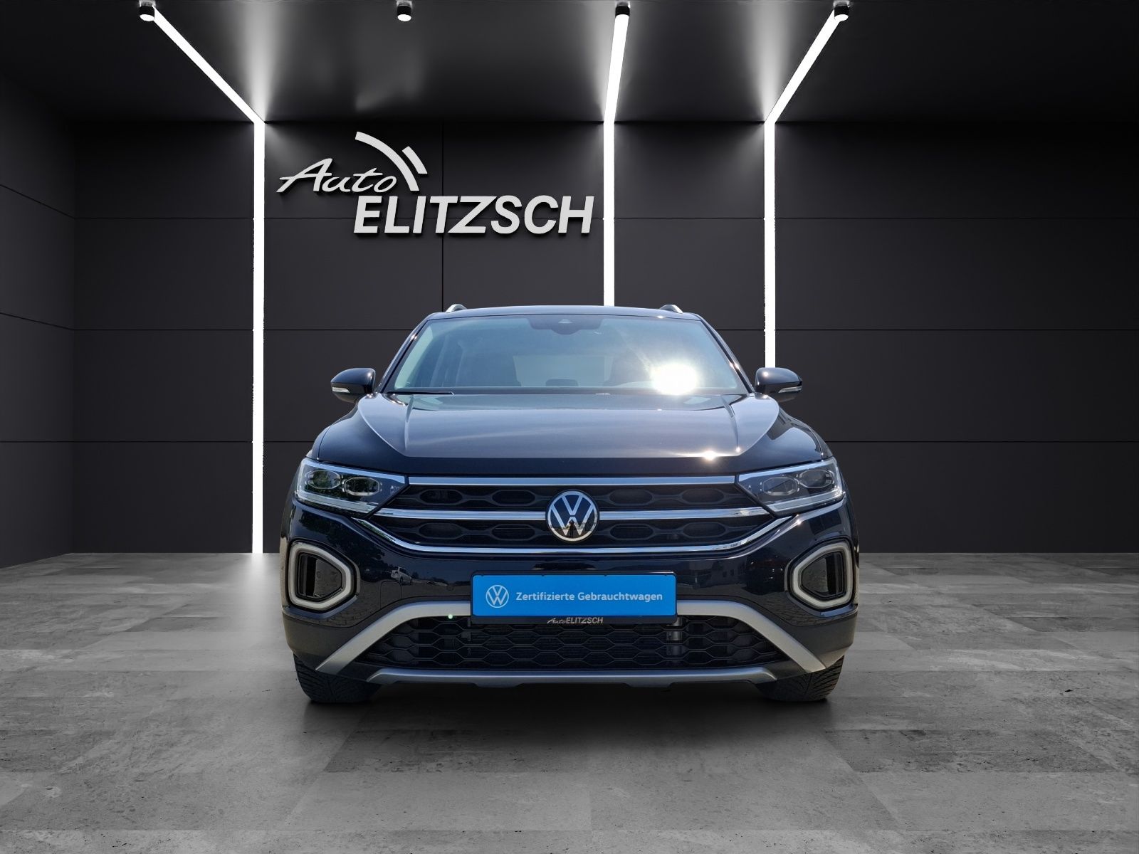 Fahrzeugabbildung Volkswagen T-Roc TDI Style LED Navi AID ACC Park-Assist SH
