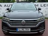 Volkswagen Touareg4MOTION*LUFT*DYNAUDIO*PANO*HEADUP*AHK*ACC - VW Touareg Gebrauchtwagen in Leipzig