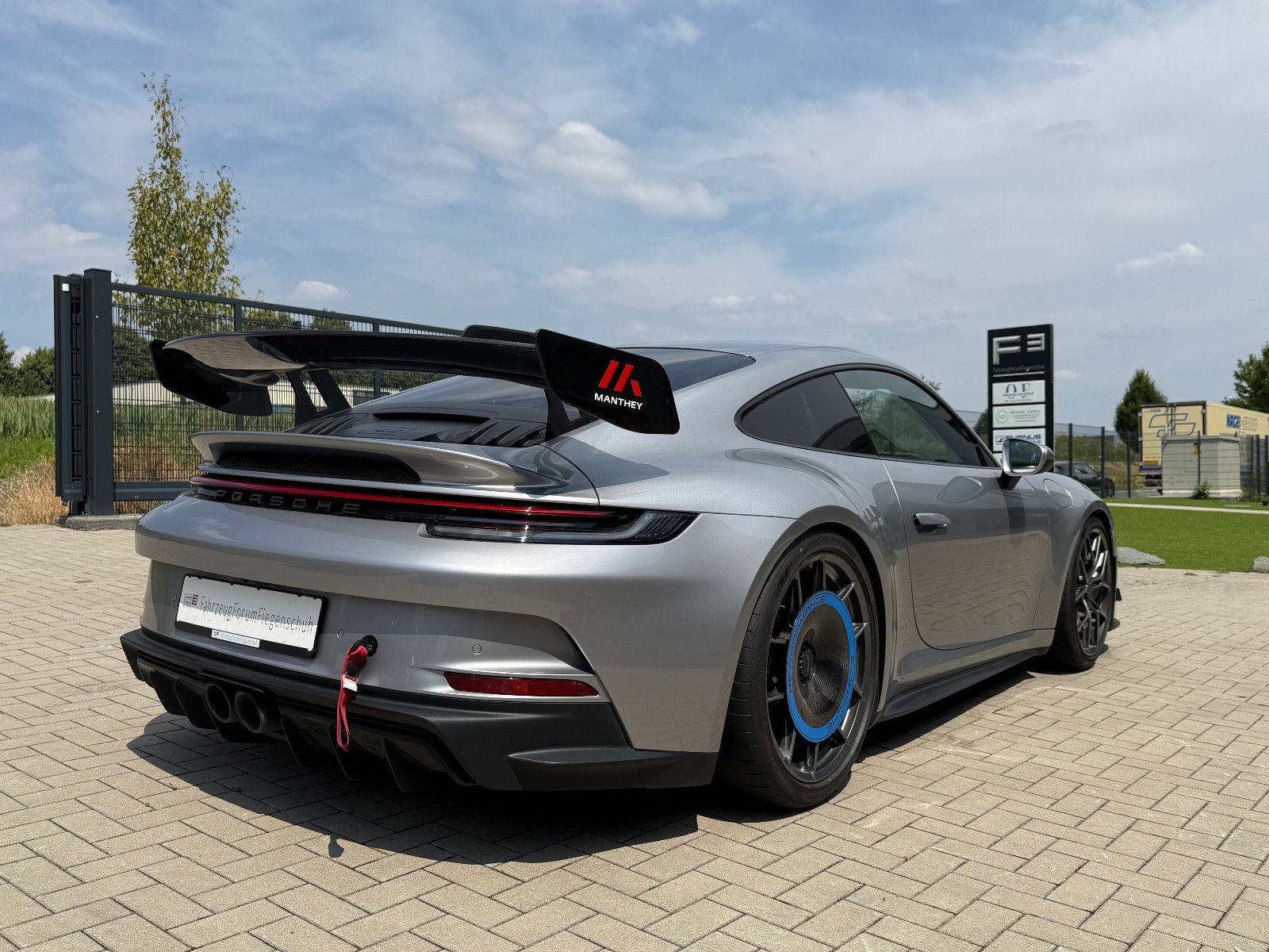 Fahrzeugabbildung Porsche 911/992.1 GT3 Manthey Kit, Lift, Approved,Steuer
