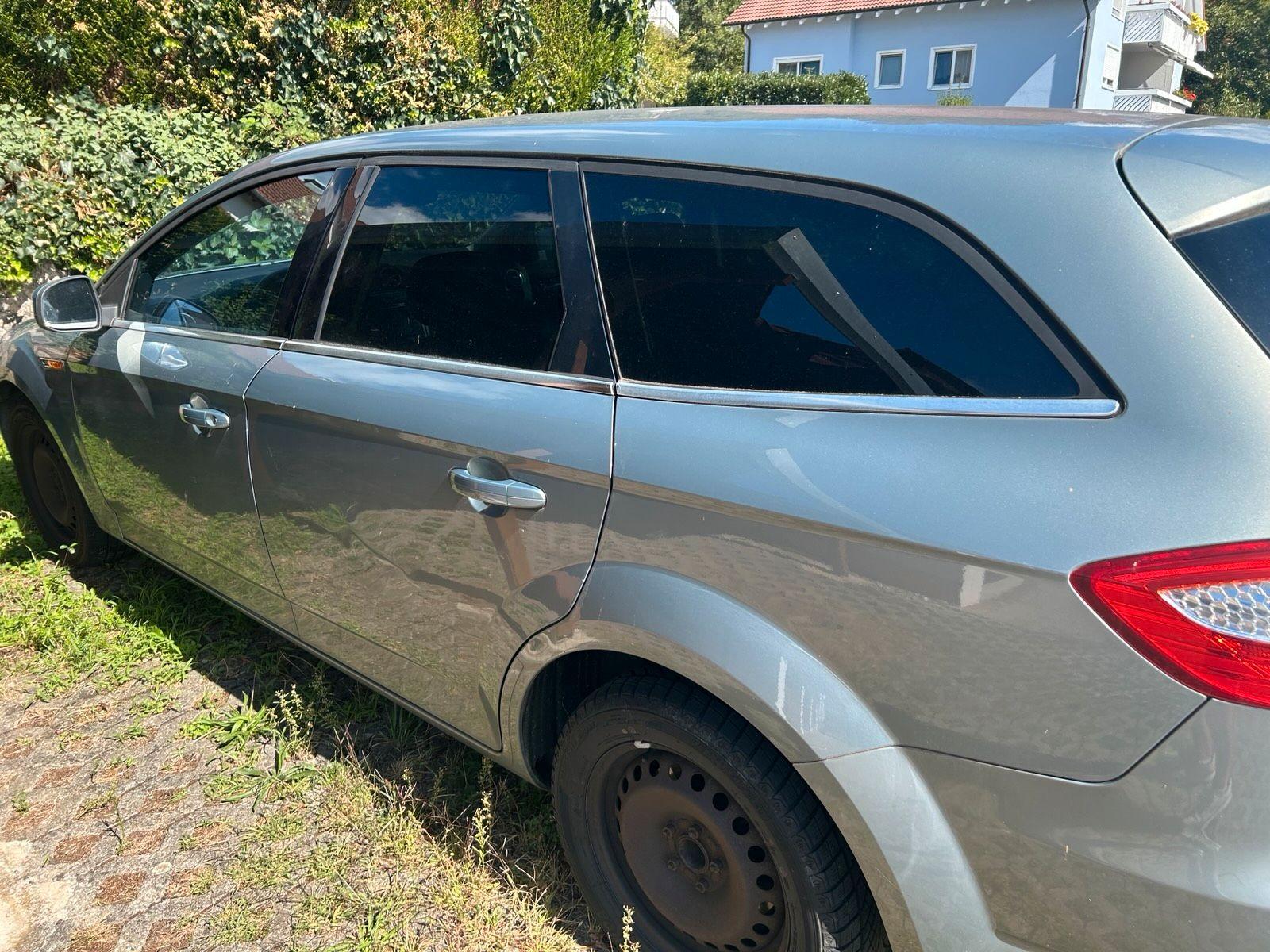 Ford Mondeo 2008 — rear view