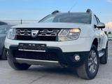Dacia Duster 1.2 TCe 125 4x2 Prestige/Navi/PDC/SHG/EU5 - Dacia Duster Gebrauchtwagen in Frankfurt