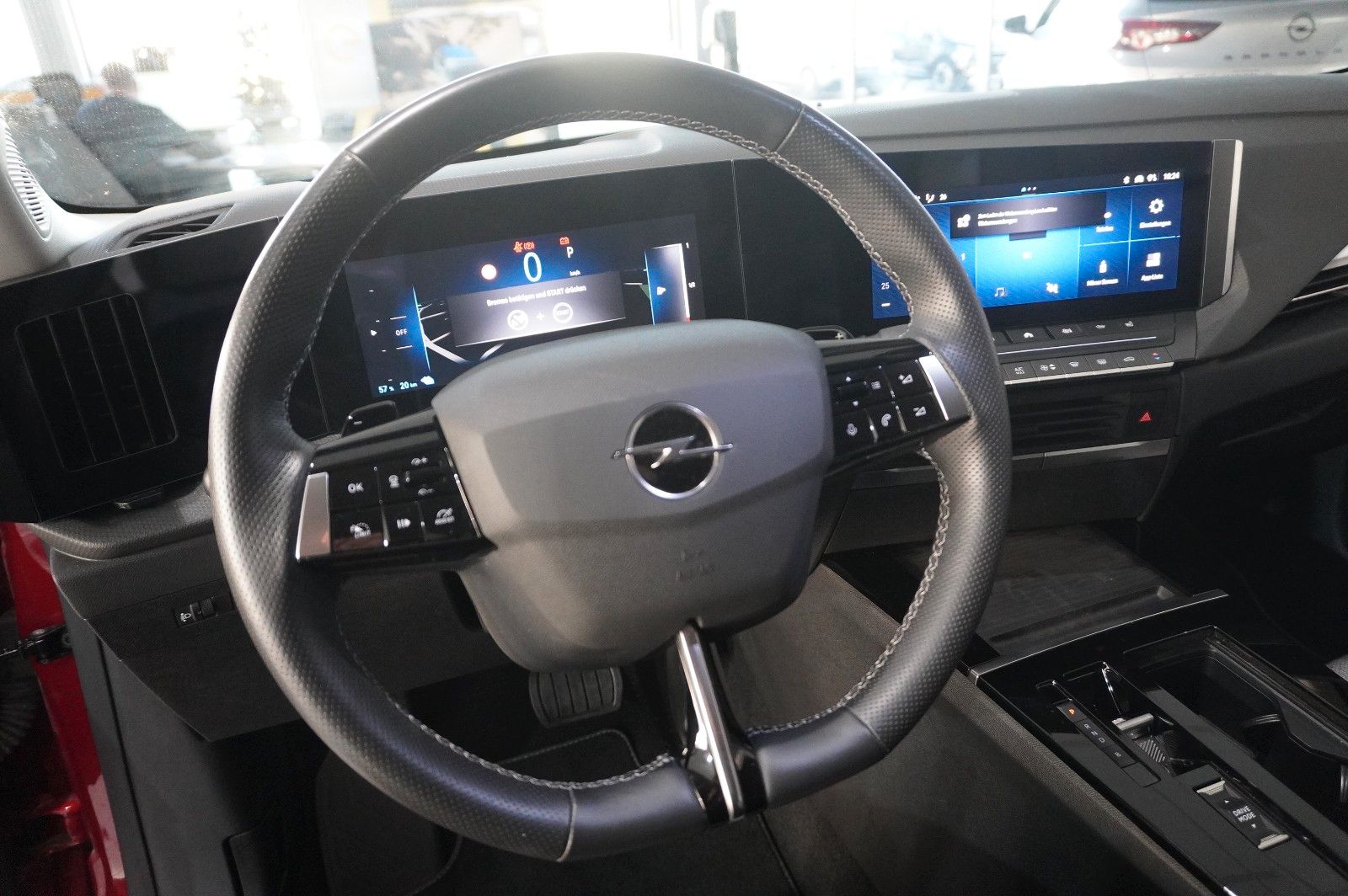 Fahrzeugabbildung Opel Astra L Lim. 1.6 HYBRID ELEGANCE NAVI/KAMERA/AHK