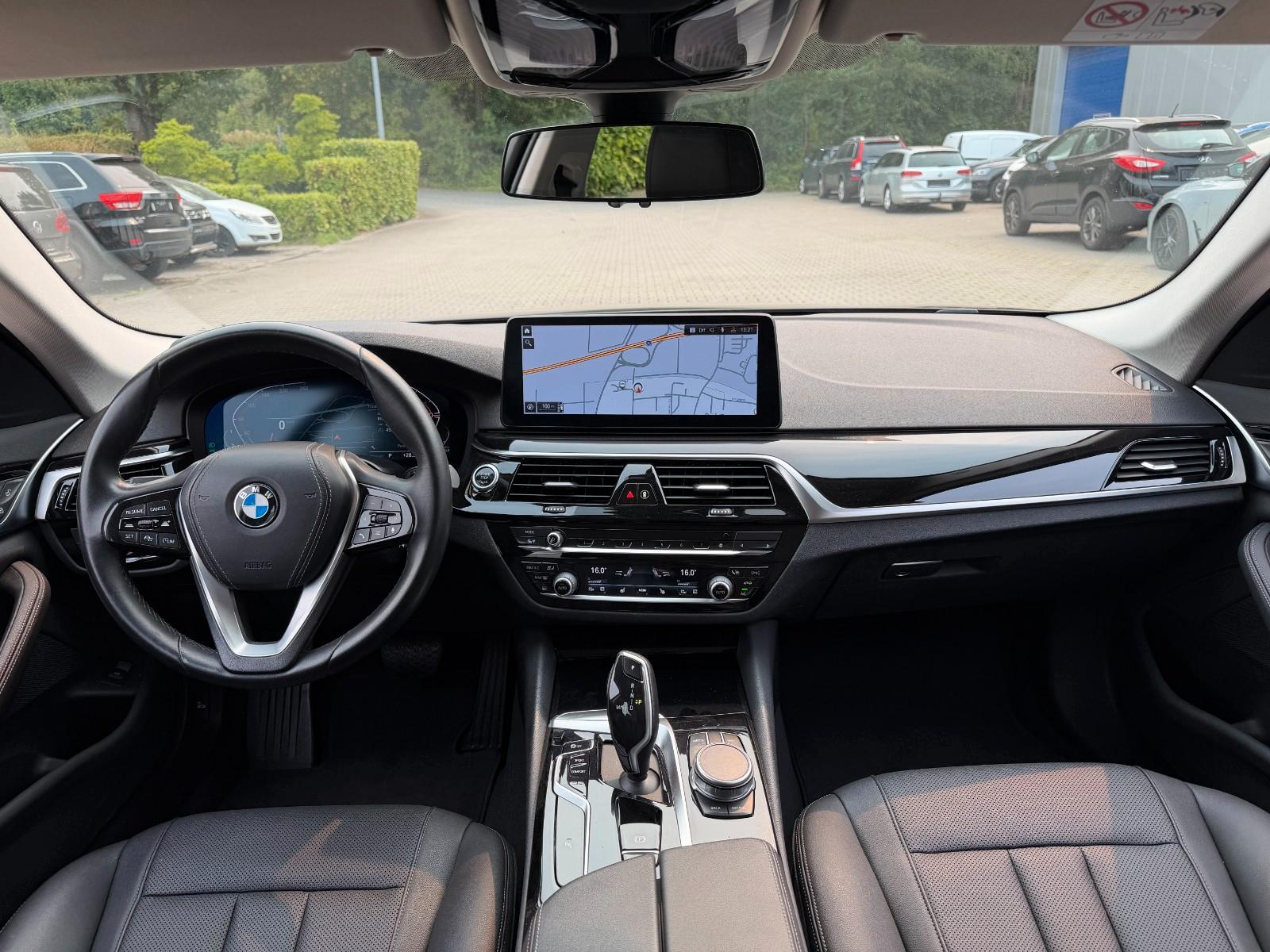 BMW 520 d Touring Garantie*KeyL*Navi*Car Play*Ambien
