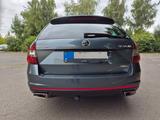 Skoda Octavia 2.0 TSI DSG RS Combi RS - Skoda Octavia: Privatanbieter