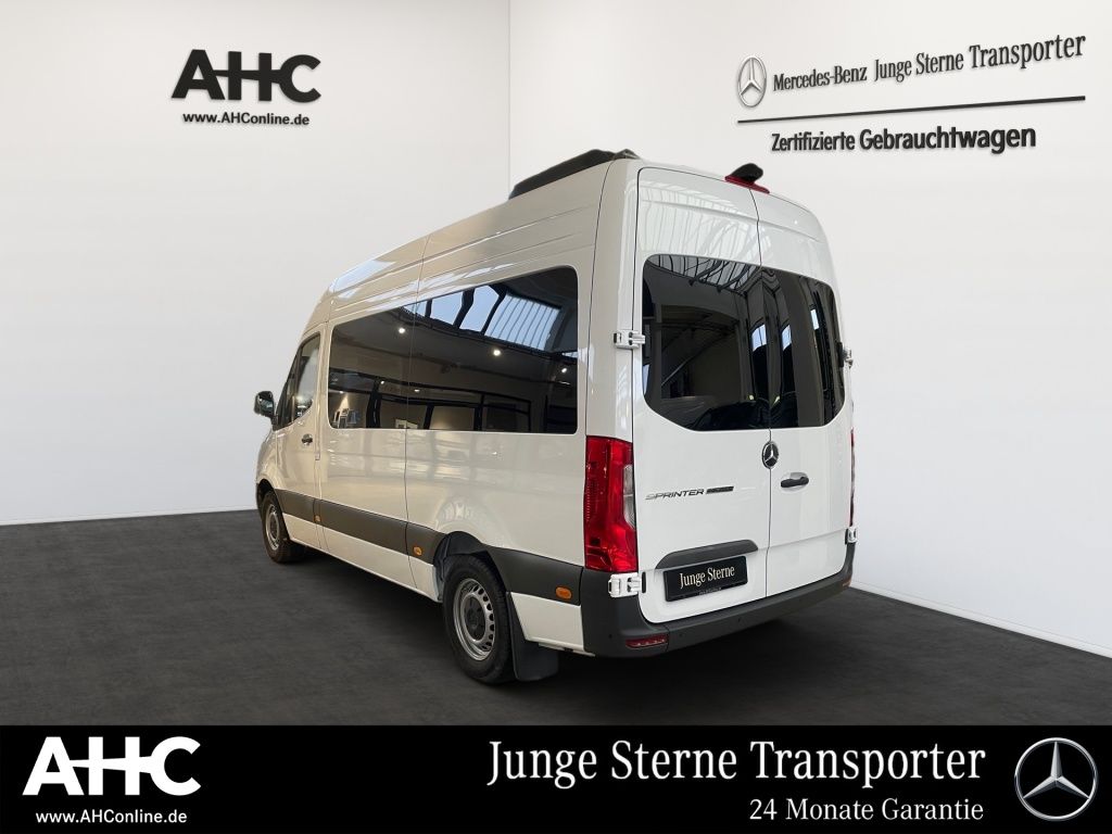 Fahrzeugabbildung Mercedes-Benz Sprinter 317 Kombi L2H2 Mobility Rollstuhl Lift
