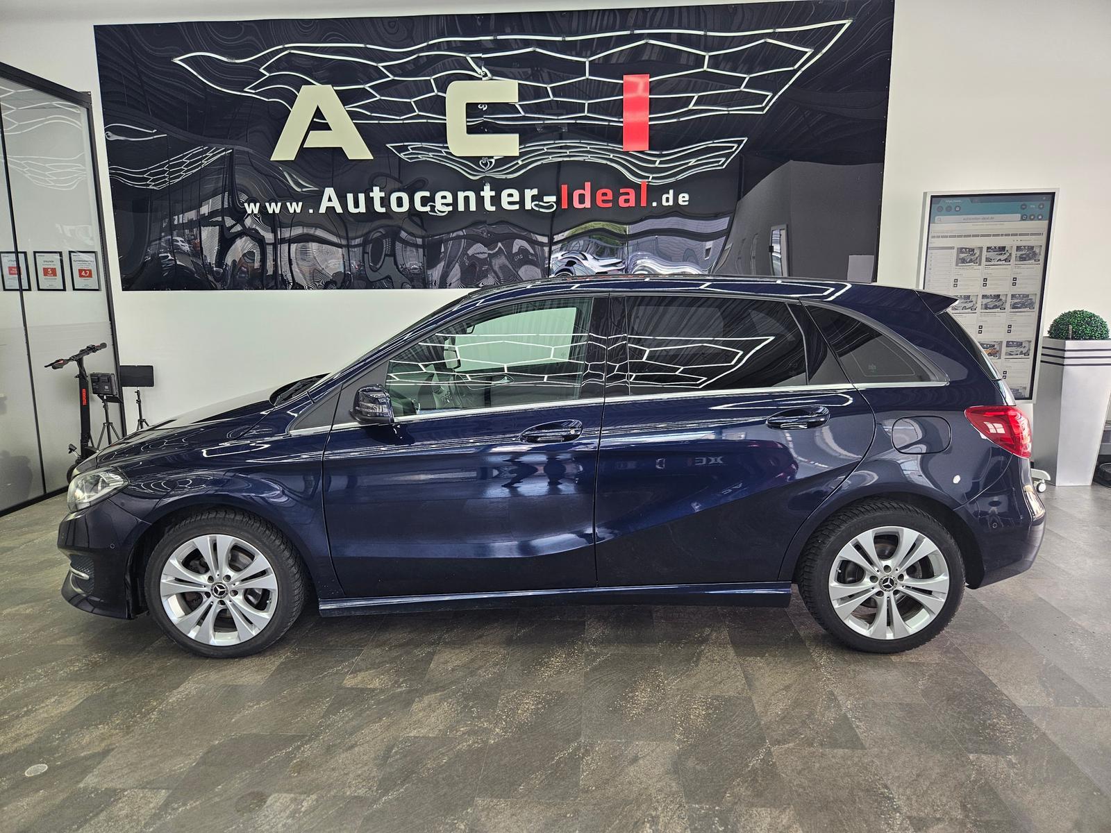 Mercedes-Benz B 180 1,6 Urban Business, Temp., LED, Navi, PDC
