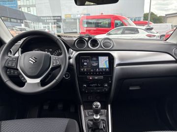 Bild 11 Suzuki Vitara Comfort 1.4 Mild Hybrid Navi LED Apple Ca
