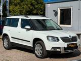 Skoda Yeti 2.0 TDI DSG Ambition Outdoor 4x4*1.Hand - Skoda Yeti Gebrauchtwagen in Berlin