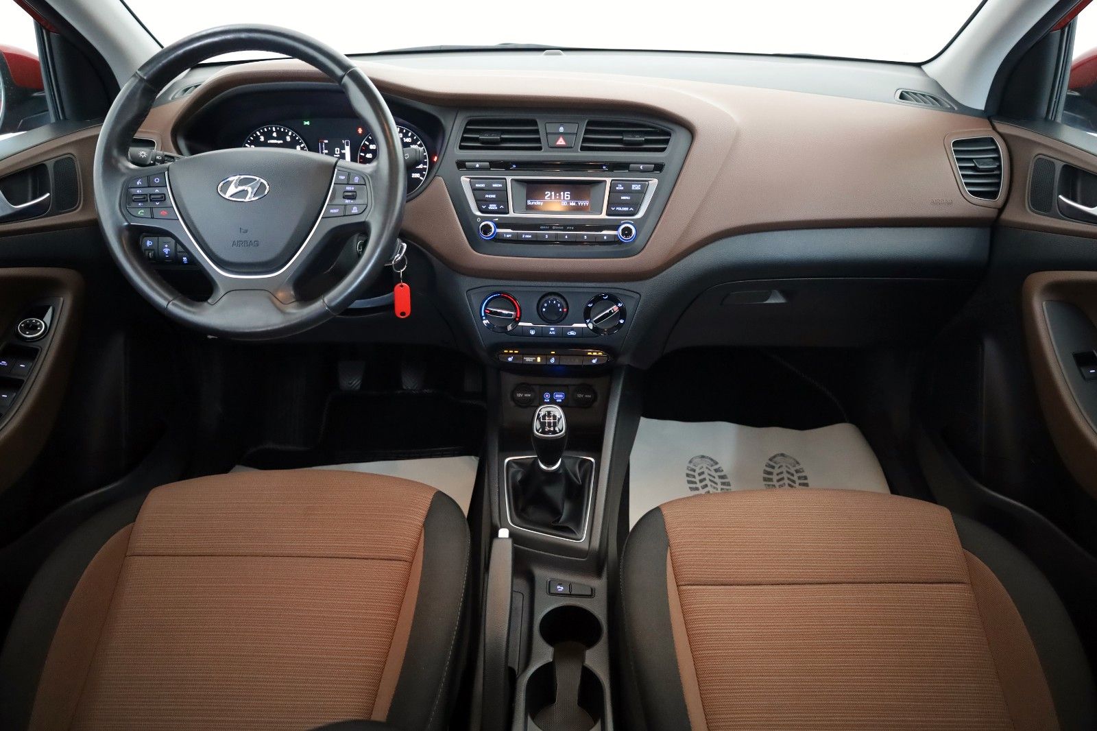 Fahrzeugabbildung Hyundai i20 Trend, PDC, Shzg, Ohne EU Zulassung !