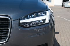 Fahrzeugabbildung Volvo XC 90 D5 AWD* R-Design*STDHZG*PANO*AHK*MIetkauf