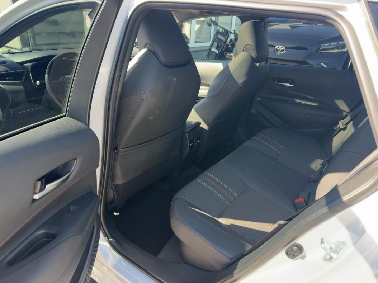 Fahrzeugabbildung Toyota Corolla TS GR Sport 2.0 *Pano+SHZ+RFK+PDC*