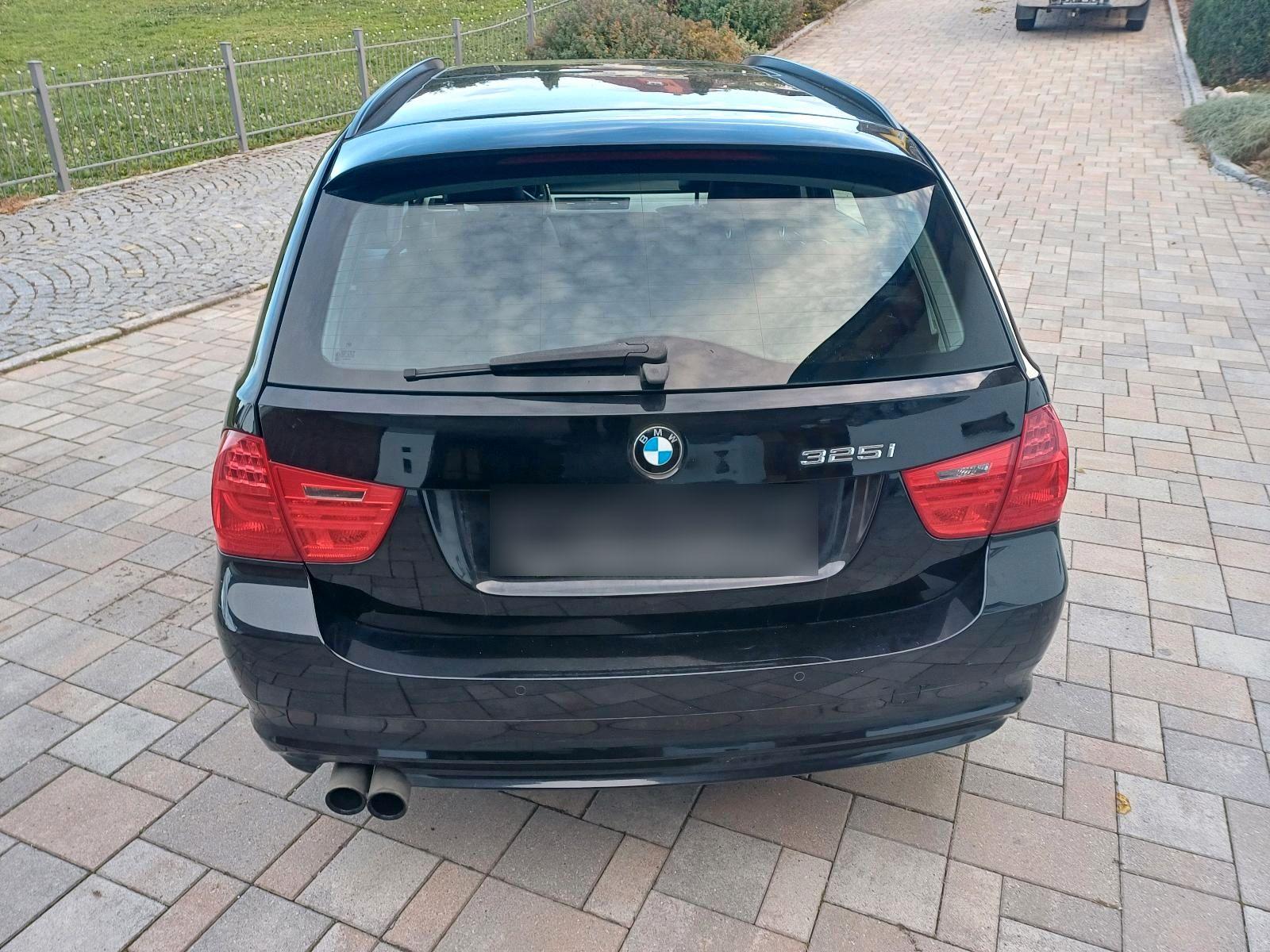 BMW 325 2012 — photo 6