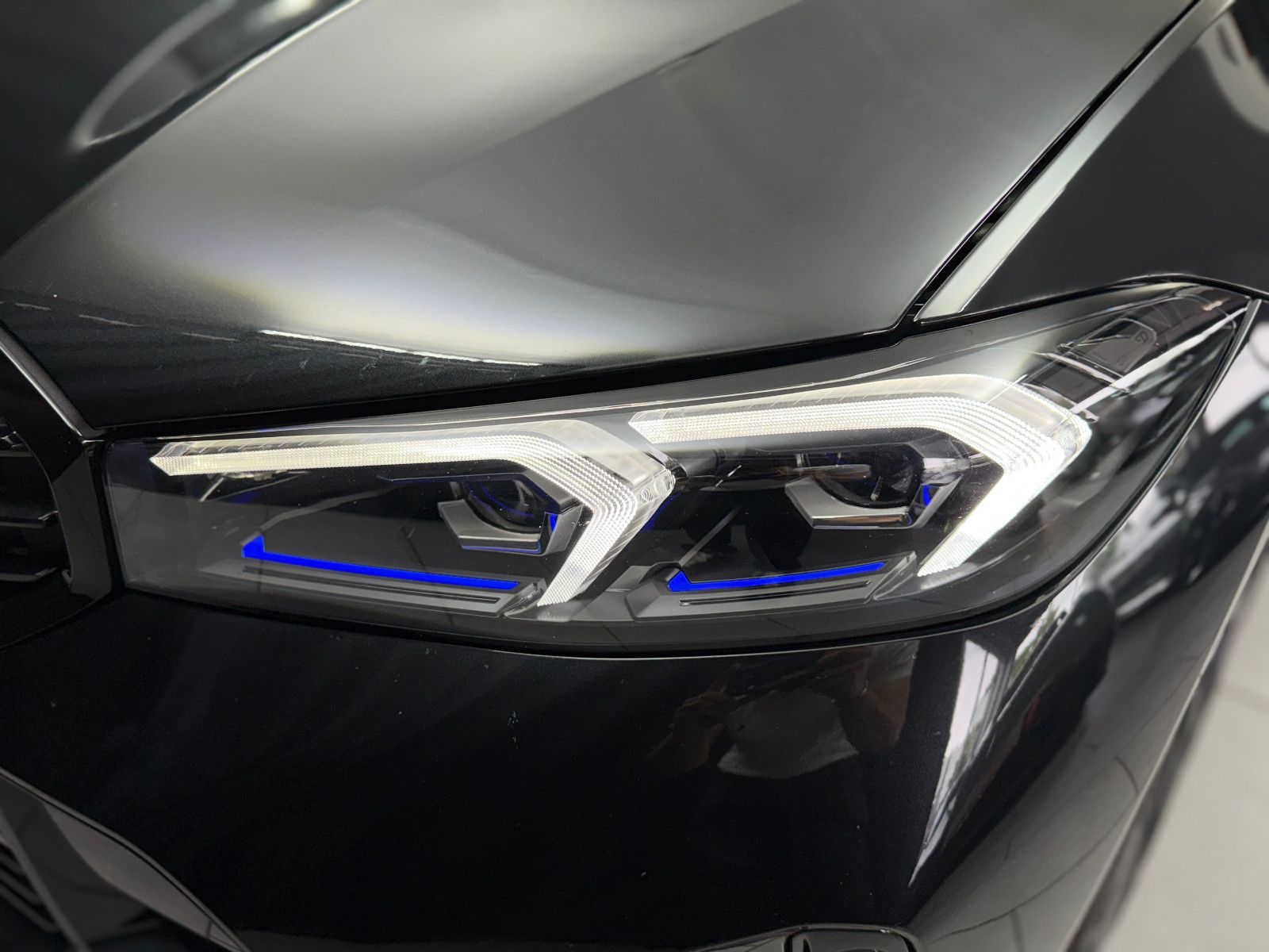 Fahrzeugabbildung BMW M340i Limousine xDrive |M-SITZE|H/K|PANO