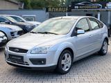 Ford Focus Lim. Style*Automatik*Kamera*TÜV.10-2027 - Ford Focus aus 2007 mit Benzin-Antrieb: Limousine