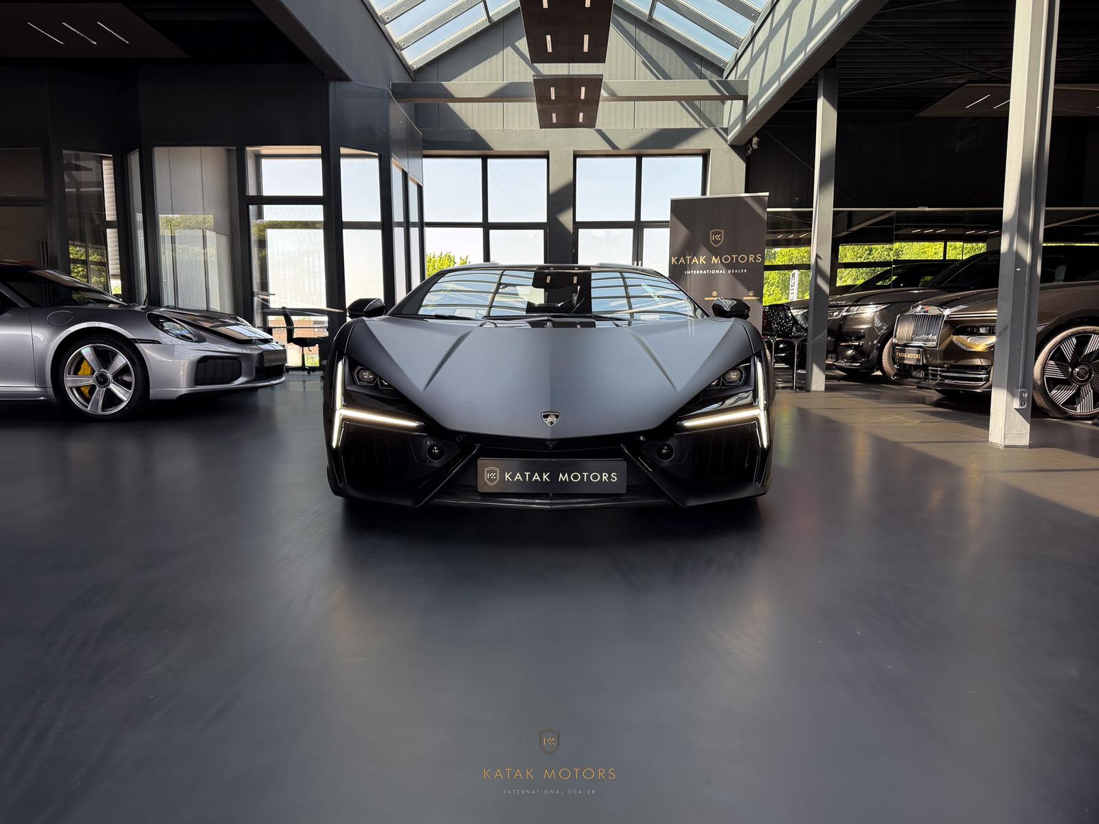 Lamborghini Revuelto V12/CARBON/SONUS/P.- DISPLAY/MATT/MY26