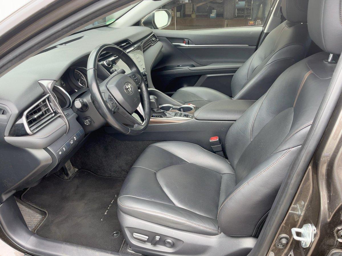 Toyota Camry 2.5 Hybrid Executive Navi*ACC*KAM*SHZ*DAB
