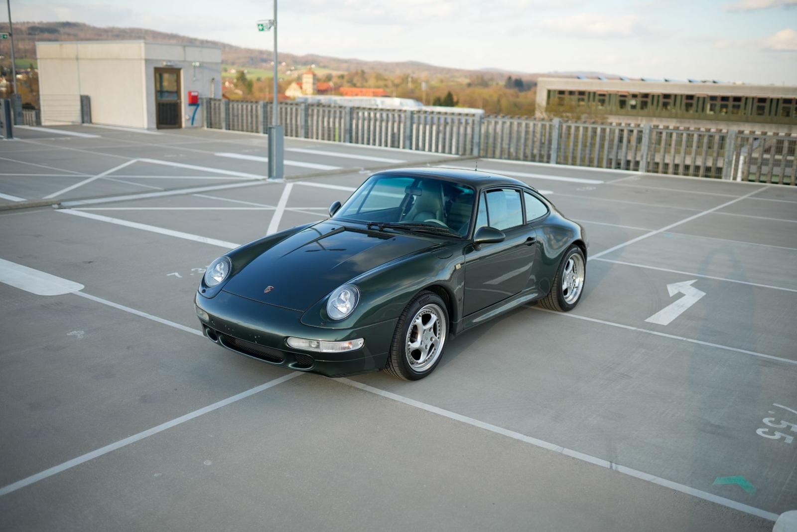 Porsche 964 Carrera 4 Coupé Schalter / 911