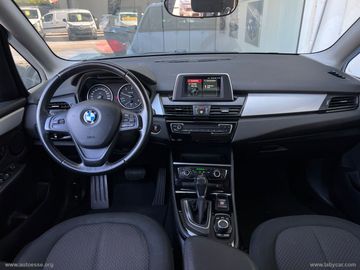 BMW 218 Active Tourer - 12