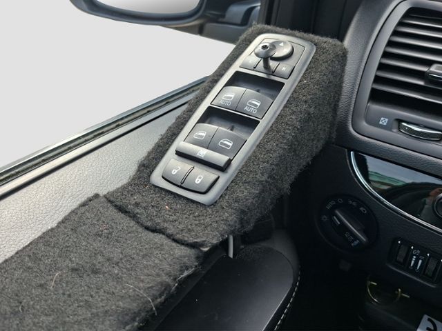 Fahrzeugabbildung Chrysler Voyager S Paravan Rollstuhlumbau