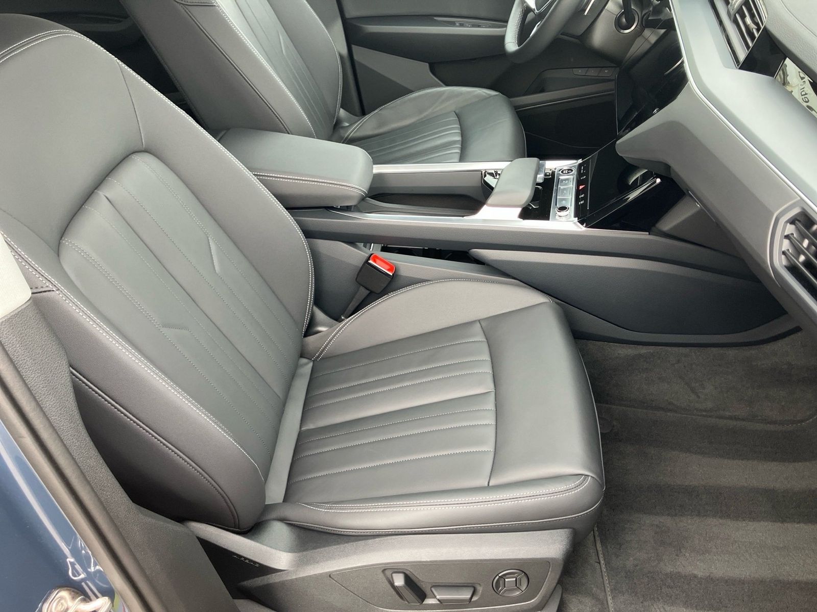 Audi Q8 e-tron - Bild 10