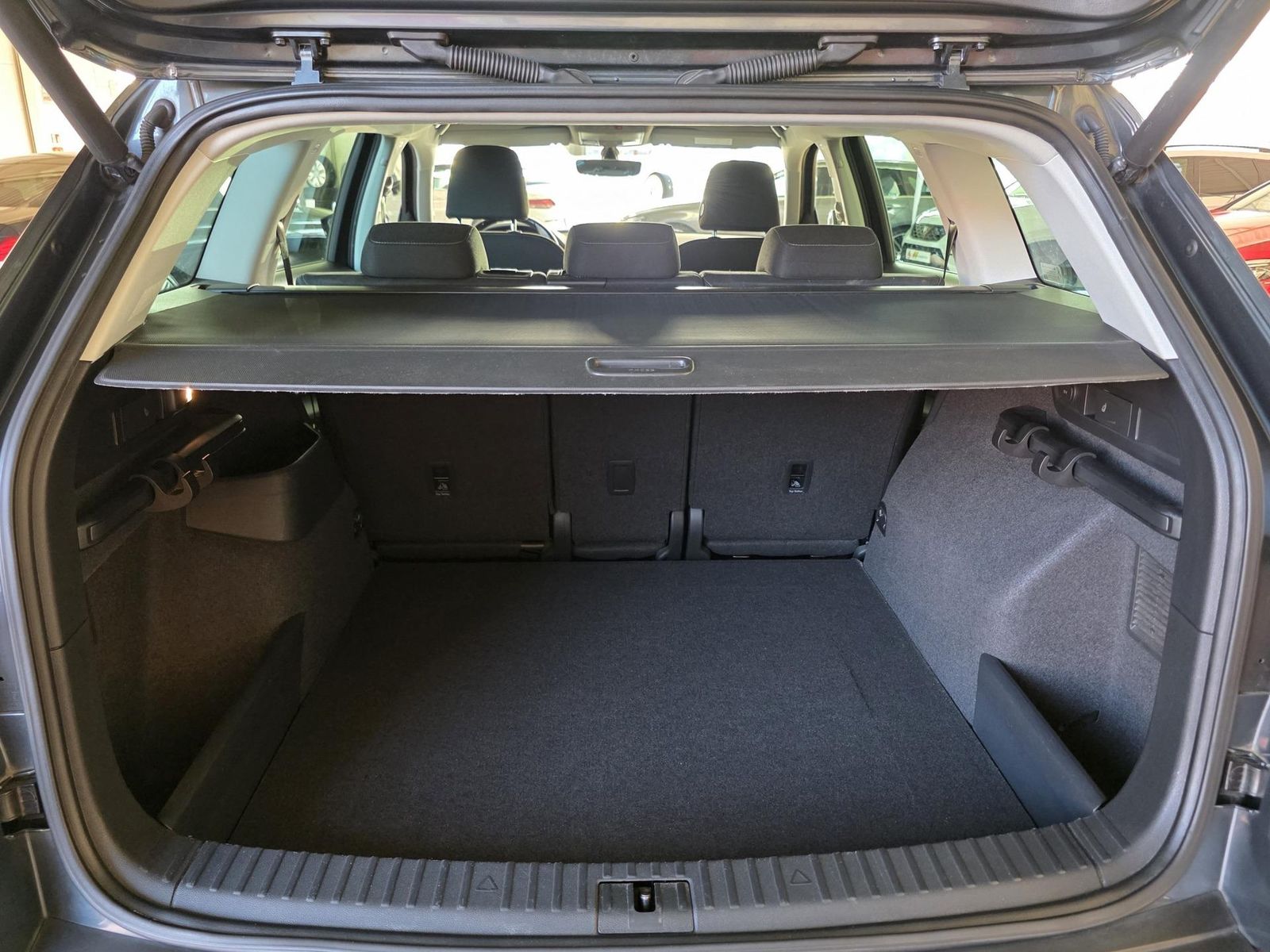 Fahrzeugabbildung SKODA 2.0 Kodiaq 4x4/1.Hd/Navi/CAM/Keyless/ACC/Memo