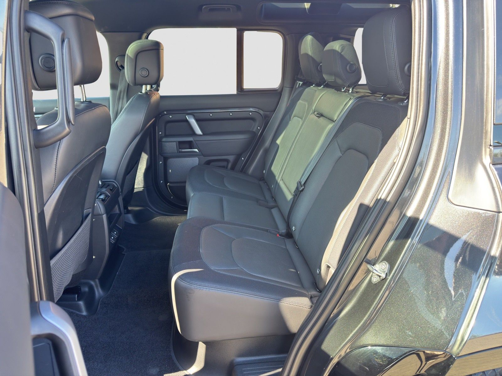 Land Rover Defender 110 D300 X-Dynamic HSE Standheizung foto 5