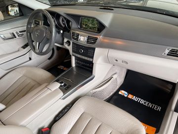 Mercedes-Benz E 350 BlueTec 4Matic Aut*ACC*AHK*NAVI*LEDER*PANO