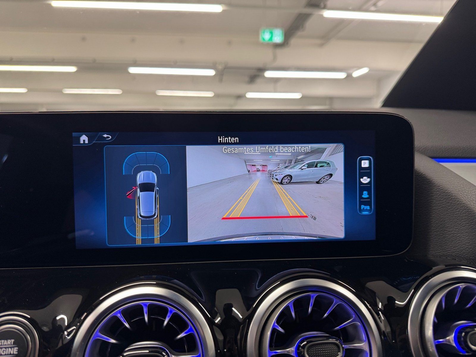 Fahrzeugabbildung Mercedes-Benz GLA 200 AMG*Panorama*Multibeam*Kamera*EasyPack*