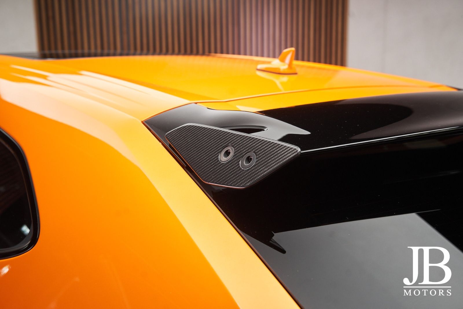 Fahrzeugabbildung Lamborghini Urus Performante Carbon Head-Up Akrapovic