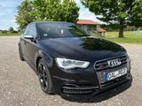 Audi S3 2.0 TFSI S tronic quattro Sportback - - schwarze Audi S3