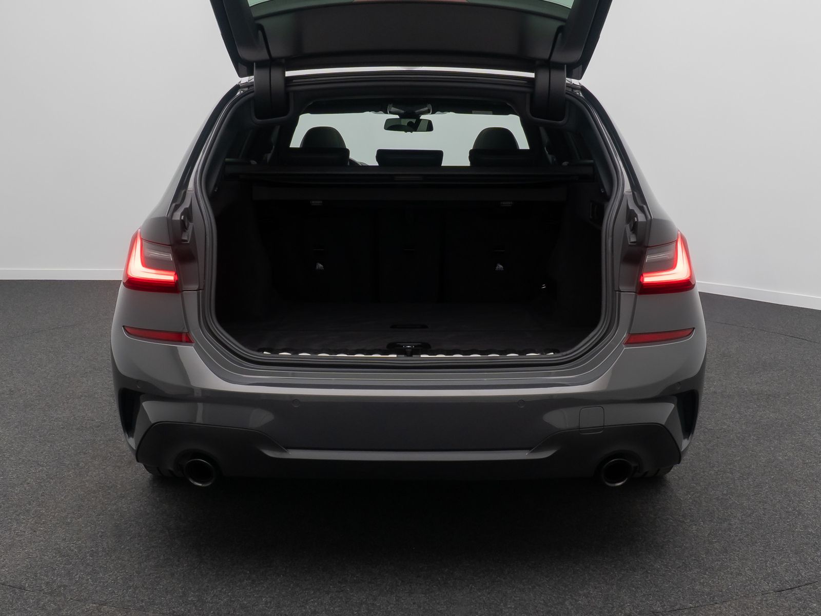 Fahrzeugabbildung BMW 320d xD M Sport Panorama DAB Laser Kamera 19Zoll