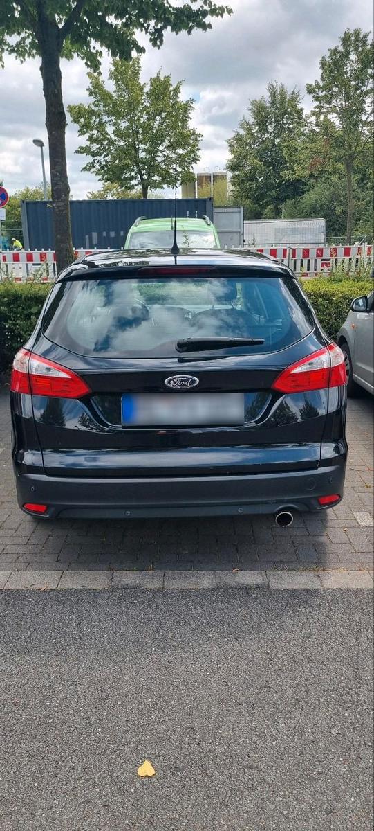 Ford Focus 2014 — rear view
