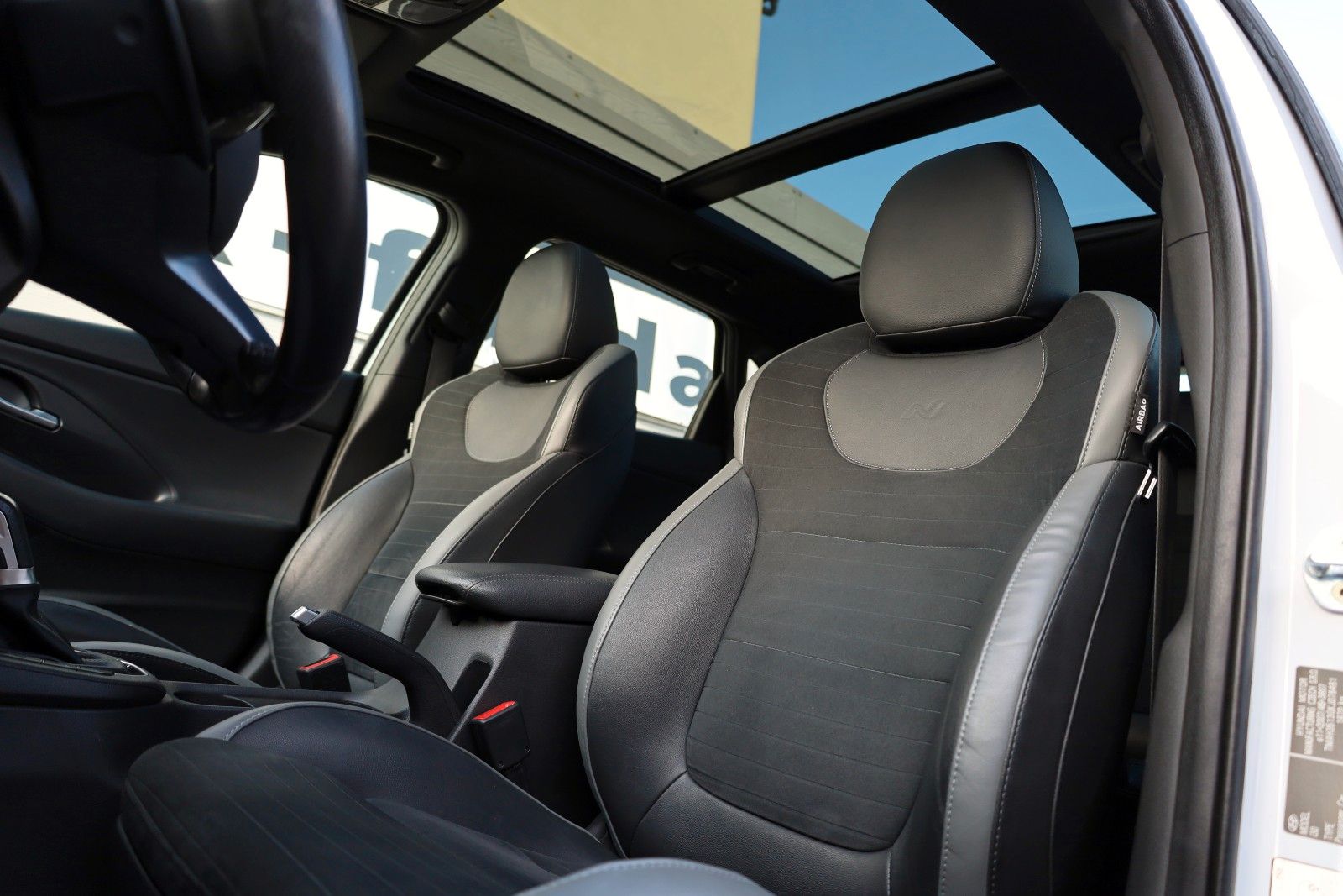 Fahrzeugabbildung Hyundai i30 N Line T.Leder,Navi,LED,Panorama,Apple CarP.