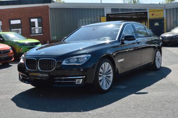 BMW 750 - 1