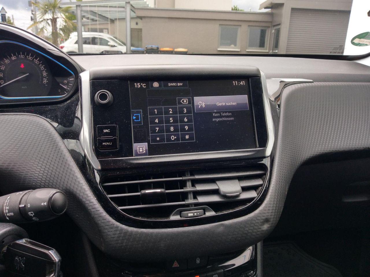 Peugeot 2008 1,2 Navi Sitzheizung Tempomat PDC Alu Klima