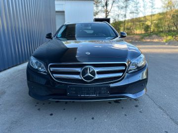 Mercedes E 220 - 3