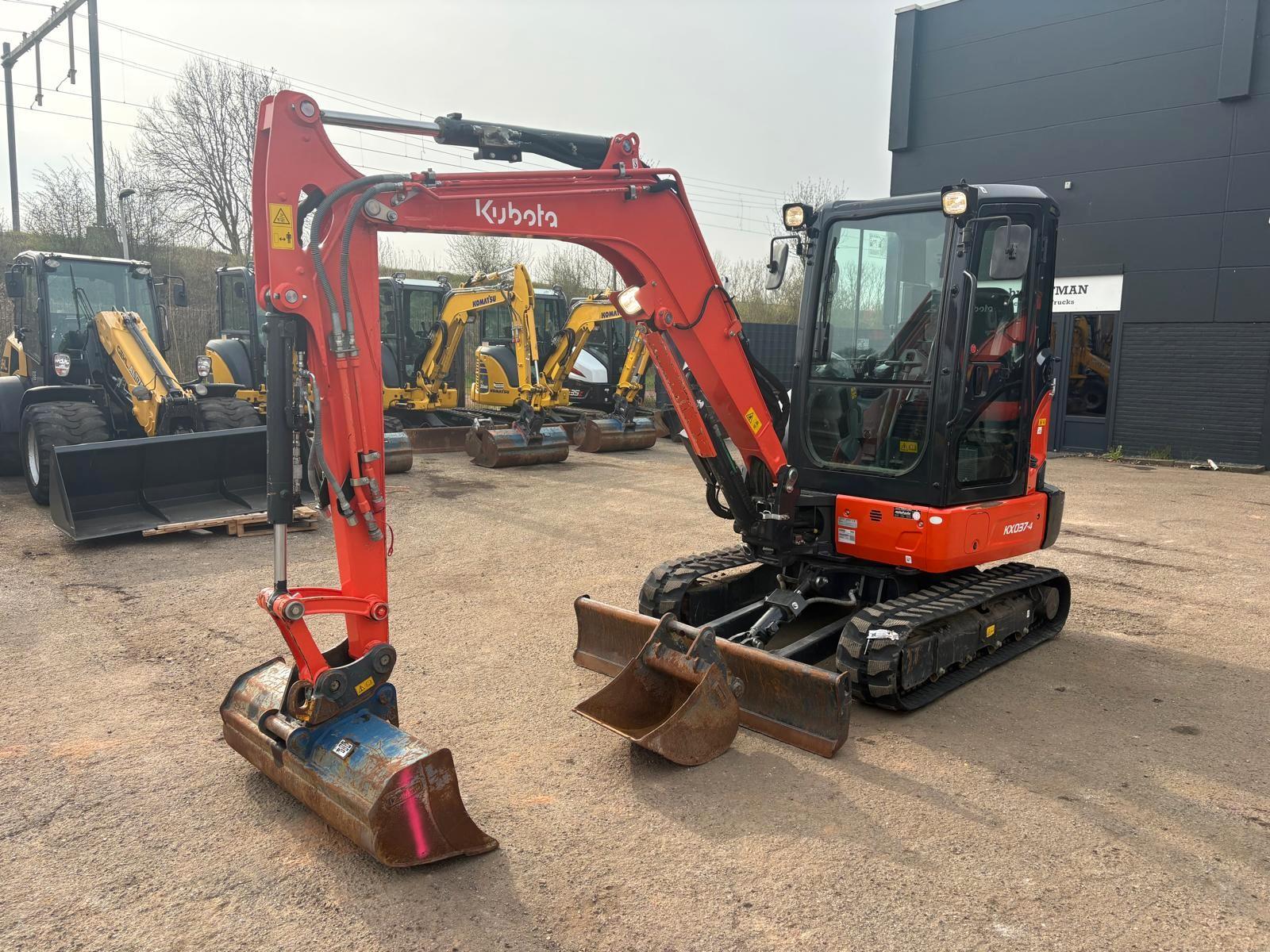 Kubota KX037-4 2x Lóffel *839 Stunden * TOP!!